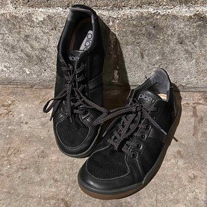 Plae Sneakers